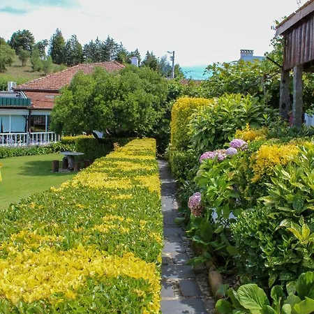 Quinta De Vale Escuro بيت ضيافة *
