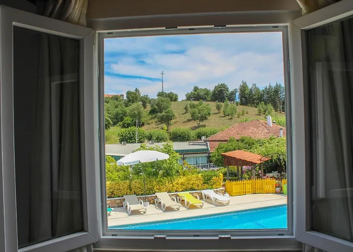 Casa de hóspedes Quinta De Vale Escuro 4*