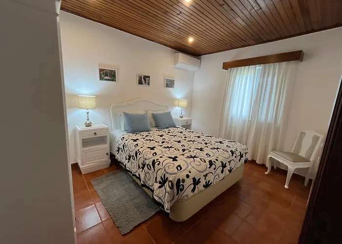 Casa de hóspedes Quinta De Vale Escuro 4*